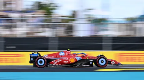 Carlos Sainz en el GP de Miami F1 2024 - SoyMotor.com