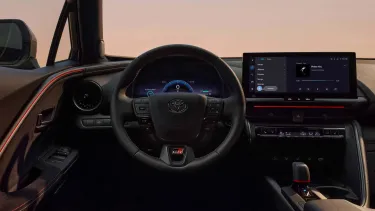 Interior Toyota C-HR 2024 - SoyMotor.com